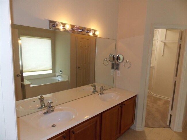Building Photo - 20961 Mandrake Dr