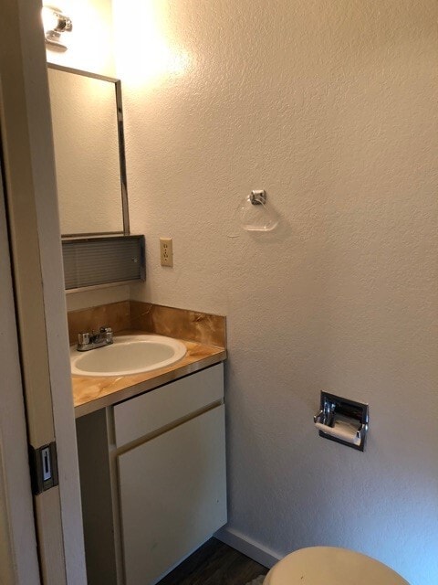 Building Photo - 3047 N Linda Vista Ln