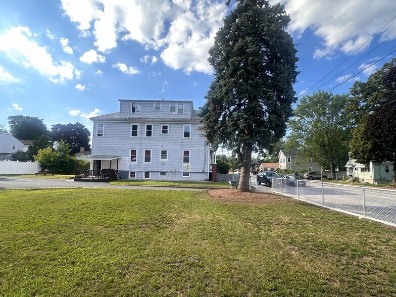 Building Photo - 118 Power Rd