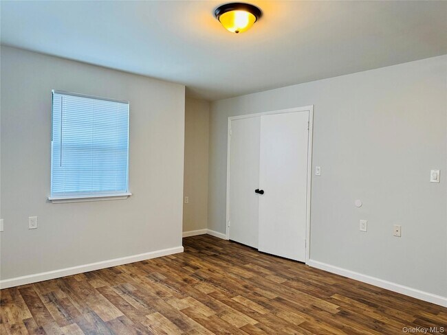 Building Photo - 100 Hillside Dr