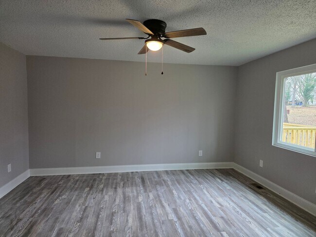 Building Photo - 6108 Ramsey Rd