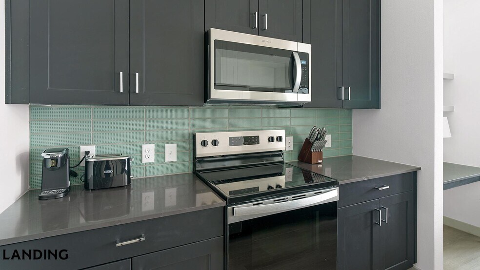 Building Photo - 91 Jensen Dr