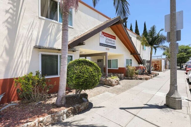 Building Photo - Westland @ Cherry