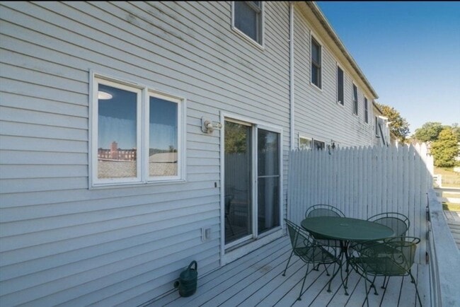 Building Photo - 1200 Worcester St