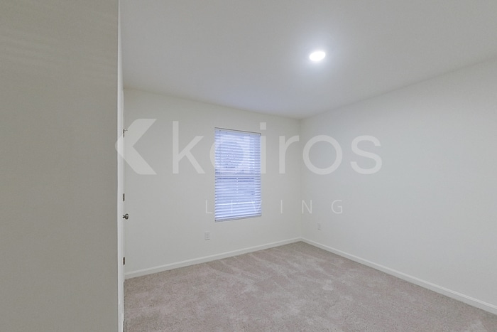 Building Photo - 12 Marbury Dr