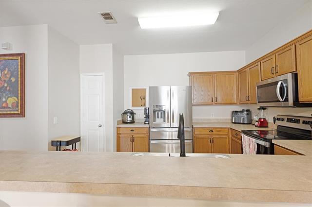 Building Photo - 8420 Silverbell Ln