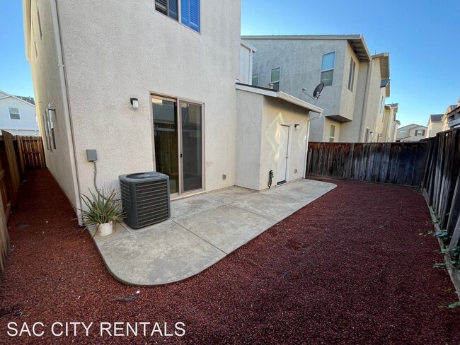 Building Photo - 3 br, 2.5 bath House - 8907 Great Rock Circle