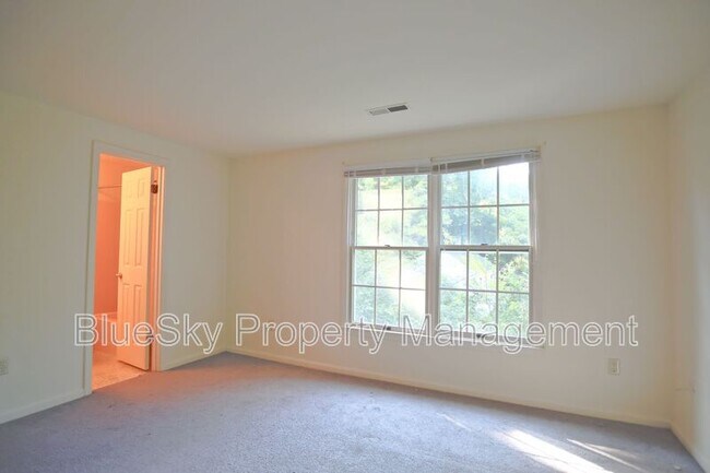 Building Photo - 1820 Stadium Rd