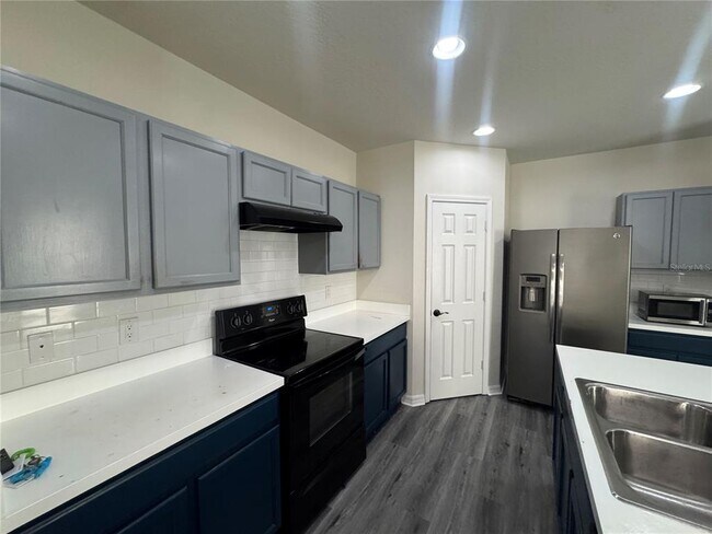 Building Photo - 4806 Chatterton Way