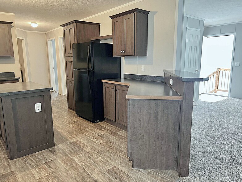 Building Photo - 6605 S Kimberly Dr