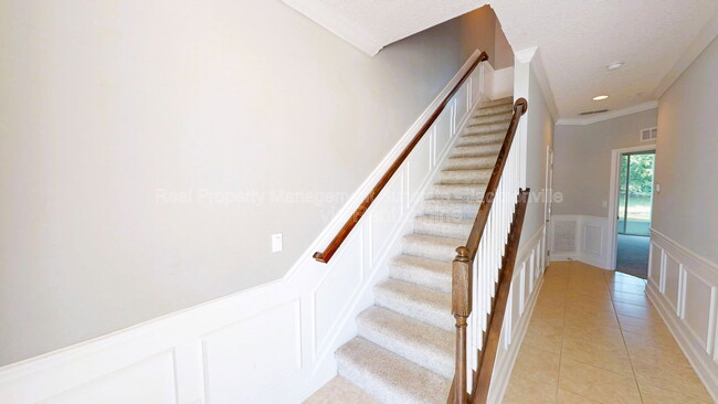 Building Photo - 4298 Ellipse Dr