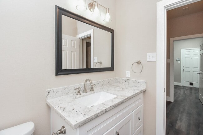 Building Photo - 20922 Barbons Heath Ct