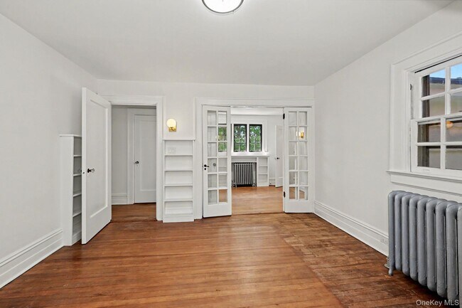 Building Photo - 53 Cortlandt Ave