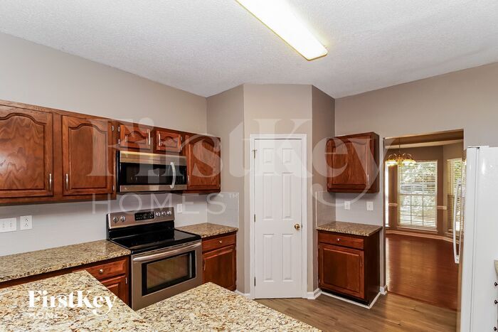 Building Photo - 11207 Ridge Oak Dr