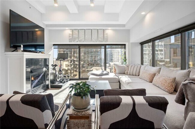 Building Photo - 1101 Walnut St