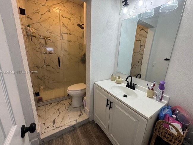 Building Photo - 427 NW 19th Ave