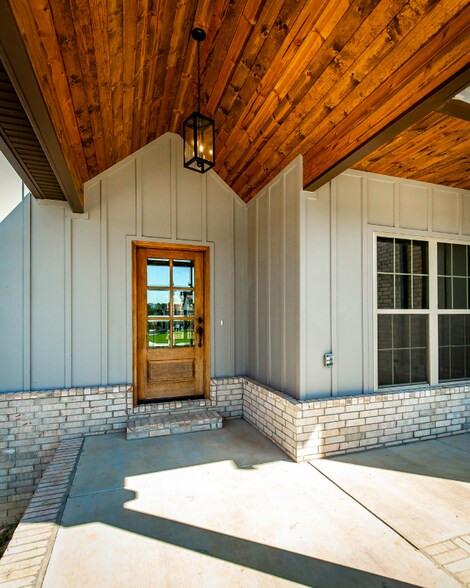 Building Photo - 3570 Sylvia Spgs Dr
