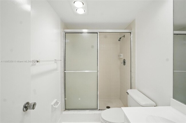 Building Photo - 3850 Oaks Clubhouse Dr