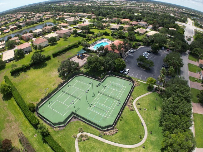 Building Photo - 5574 43rd Ct