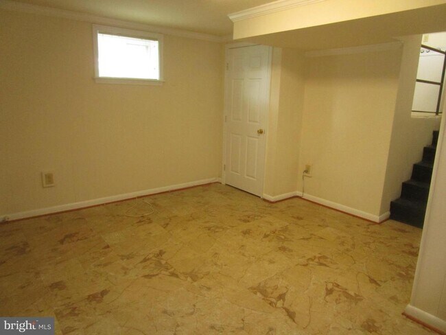 Building Photo - 5606 Devon Ct