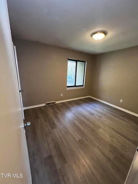 Building Photo - 1419 Colony Park Dr