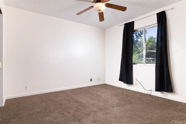 Building Photo - 1257 Rosekrans Dr