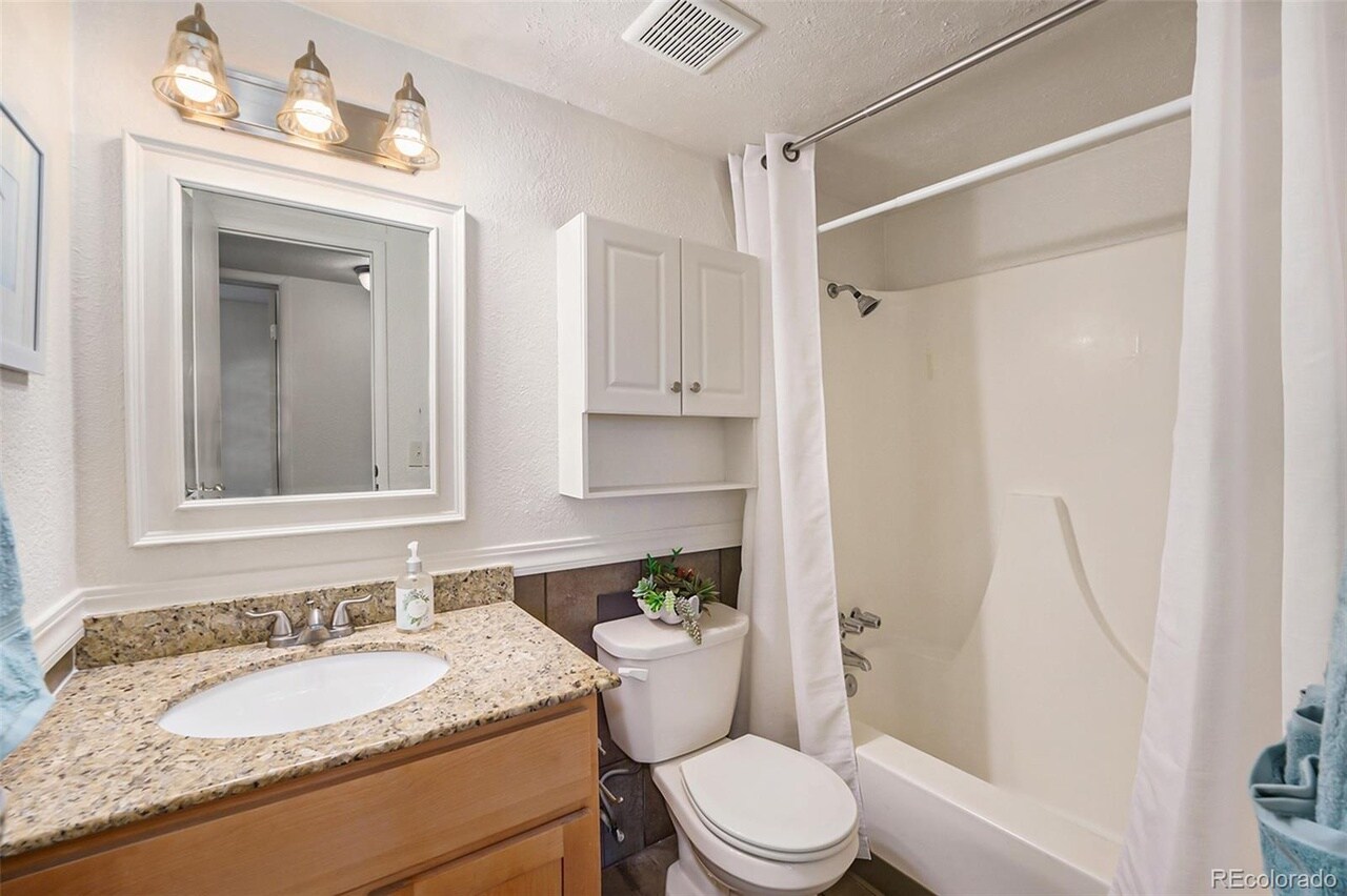 Building Photo - 16259 W 10th Ave