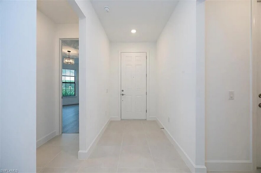 Building Photo - 10335 Ventana Ln