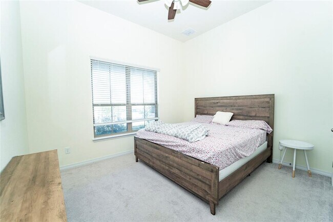 Building Photo - 20813 Carries Ranch Rd