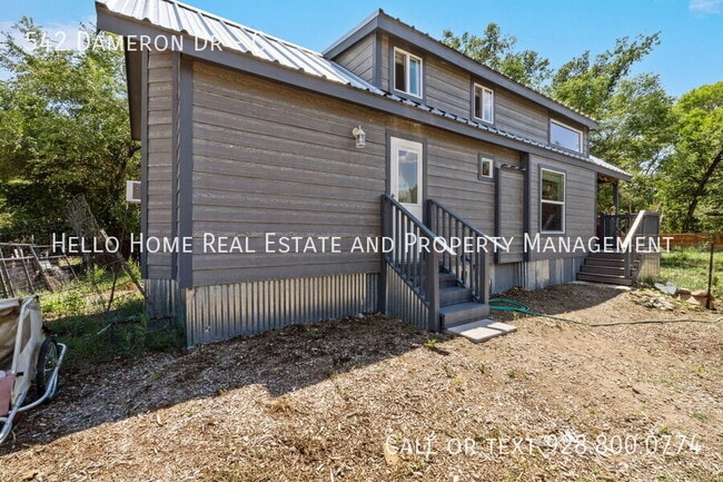 Building Photo - 542 Dameron Dr