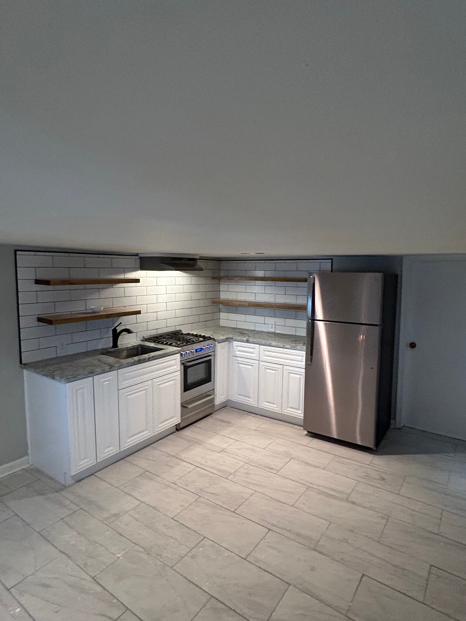Kitchen - 220 86th St