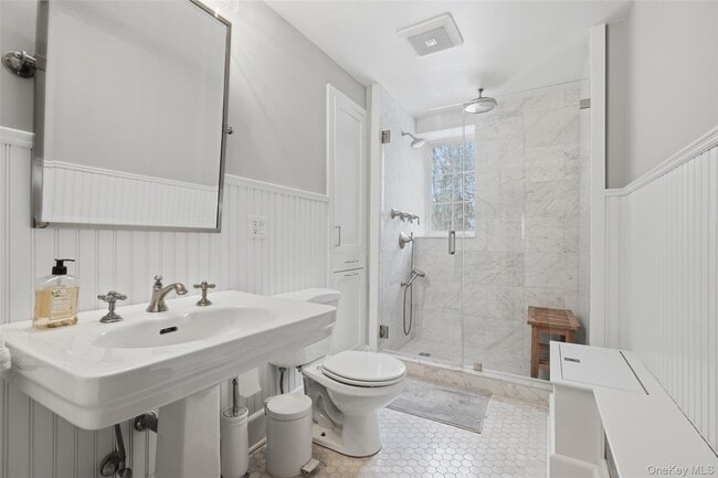 Building Photo - 15 High Ridge Rd