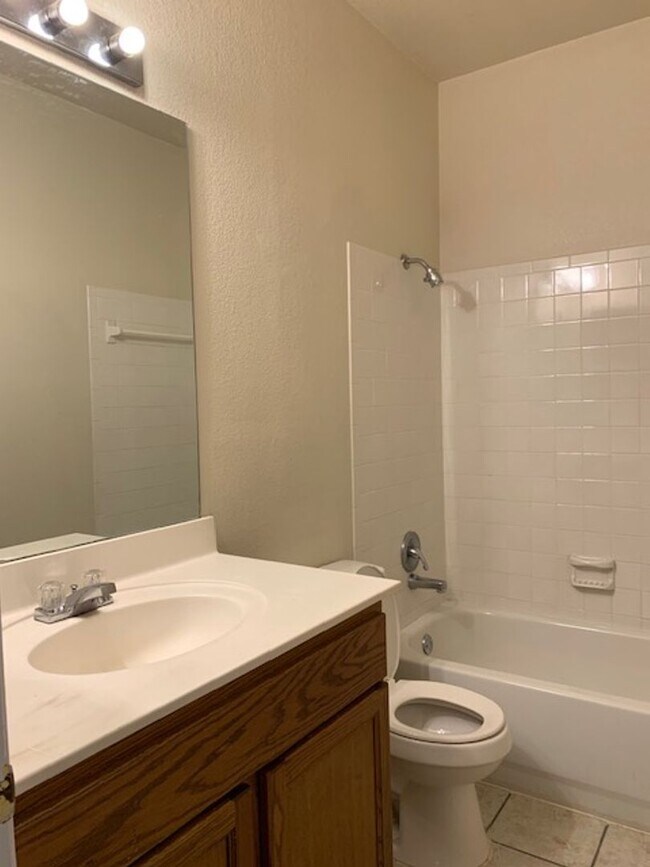 Building Photo - 8724 Talyne Chaise Cir