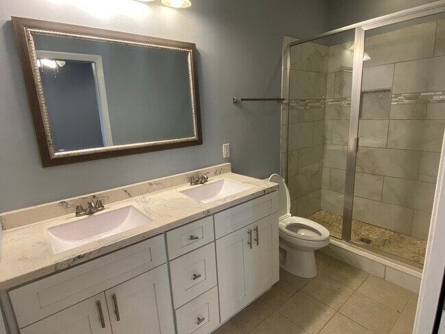 Building Photo - 8603 Marlin Pl