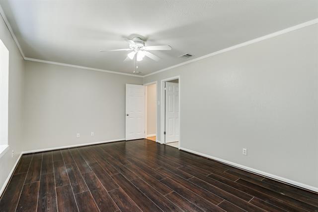 Building Photo - 929 Sugarberry Dr