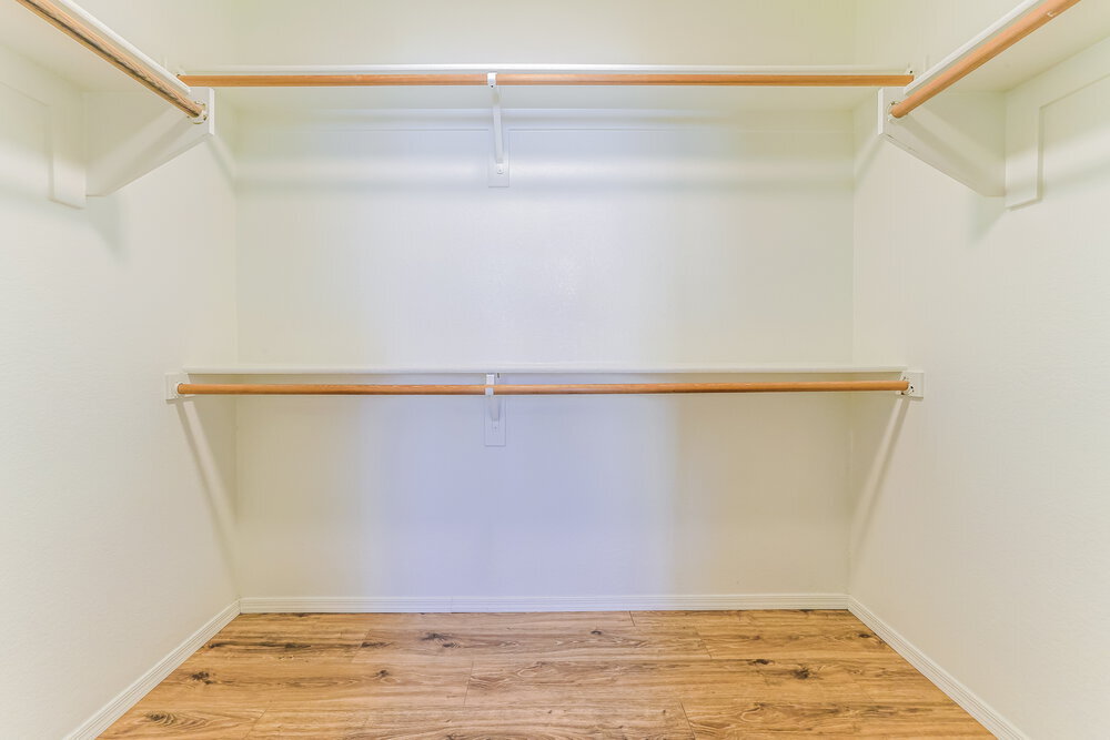 Building Photo - 1110 E Vernoa St