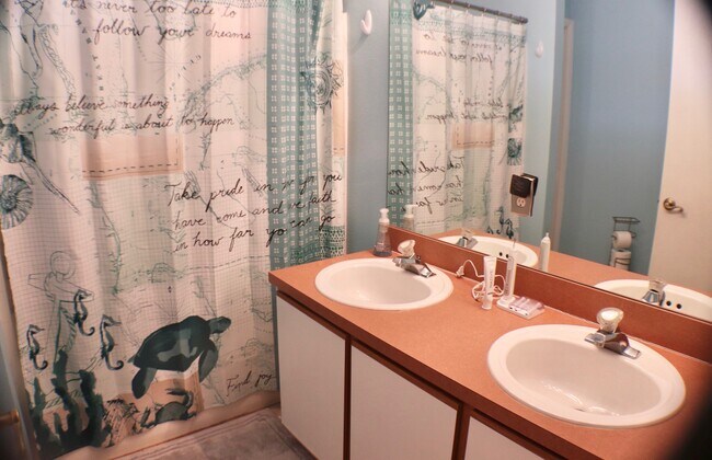 Building Photo - 135 Bailey Cir