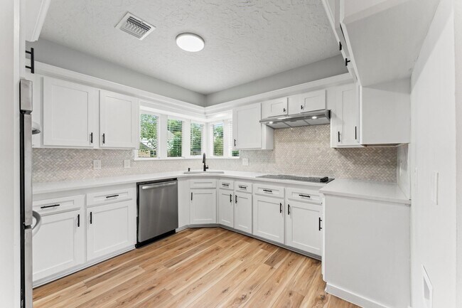 Building Photo - 20534 Laverton Dr