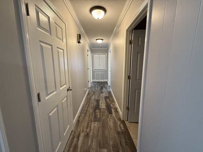 Building Photo - 210 Worthey Trail