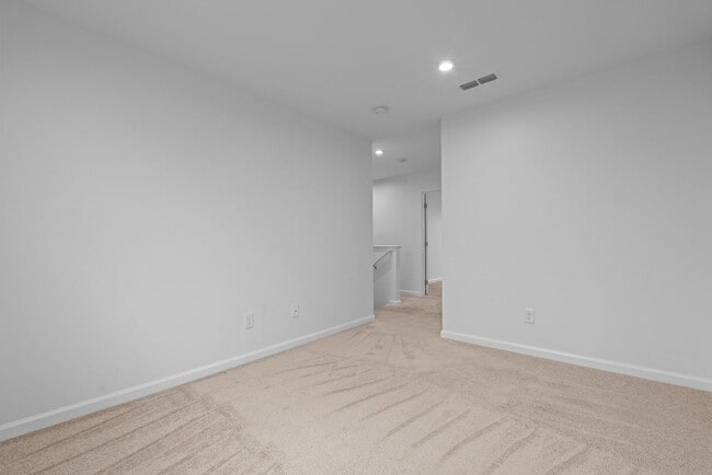 Building Photo - Dog Friendly Charming 4-Bedroom Home in Angier, NC