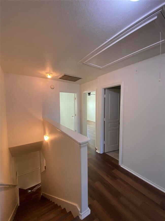 Building Photo - 16750 Libson Falls Dr