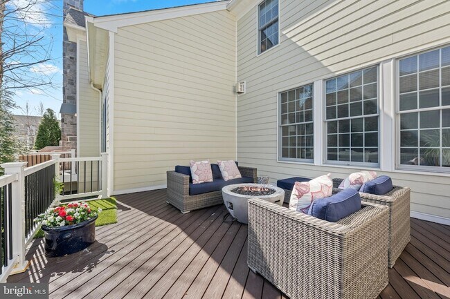 Building Photo - 407 Berlo Ln