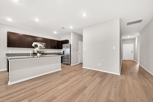 Building Photo - 5330 Buffalo Grass Ln