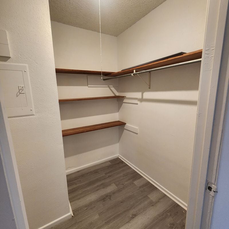 Building Photo - 610 Ruiz, 2