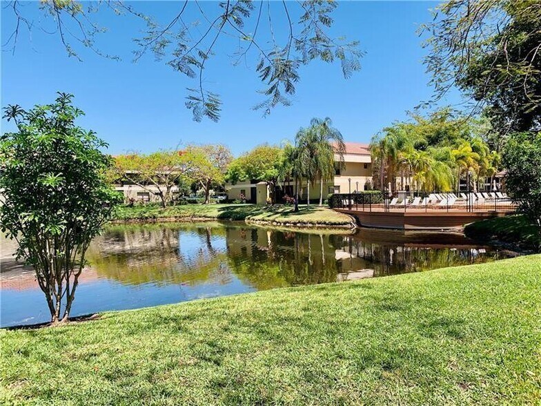 Building Photo - 2448 NW 49th Ter