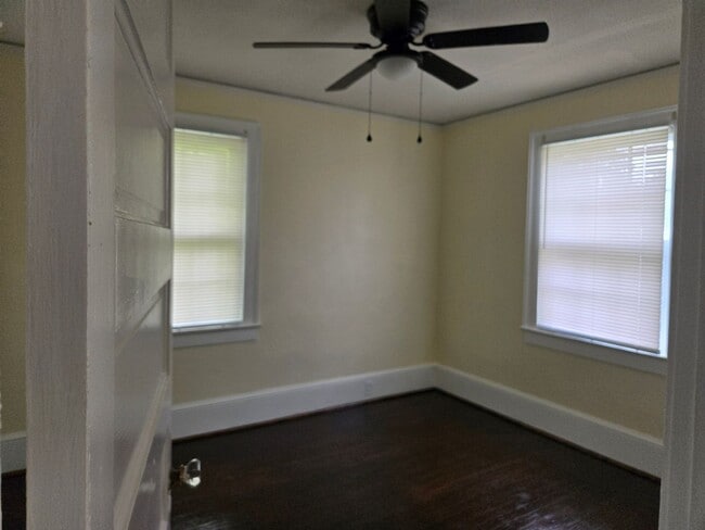 Building Photo - 4 Bedroom 2 bath Home For Rent - Heart of Florence