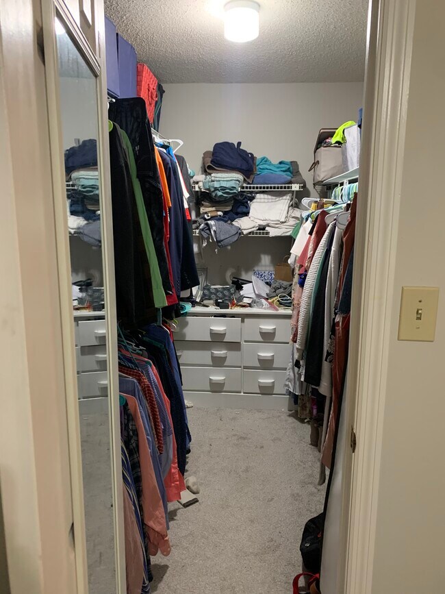 Back Closet - 2165 S Milledge Ave