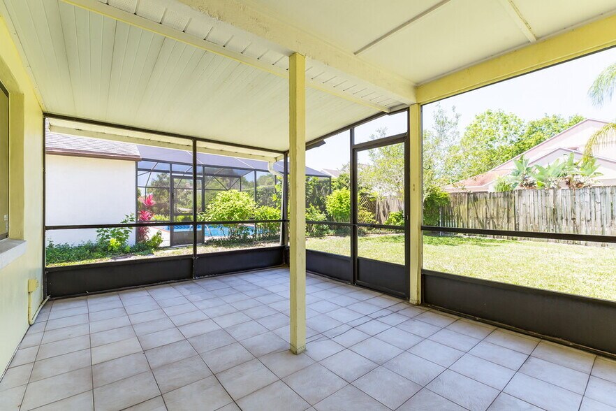 Building Photo - 1011 Manigan Ave