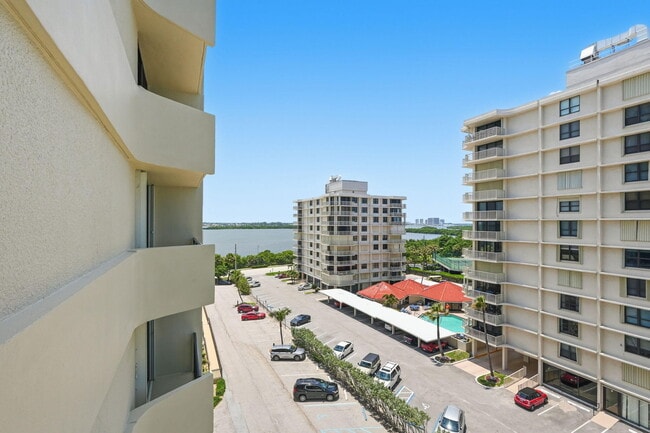 Building Photo - 5460 N Ocean Dr
