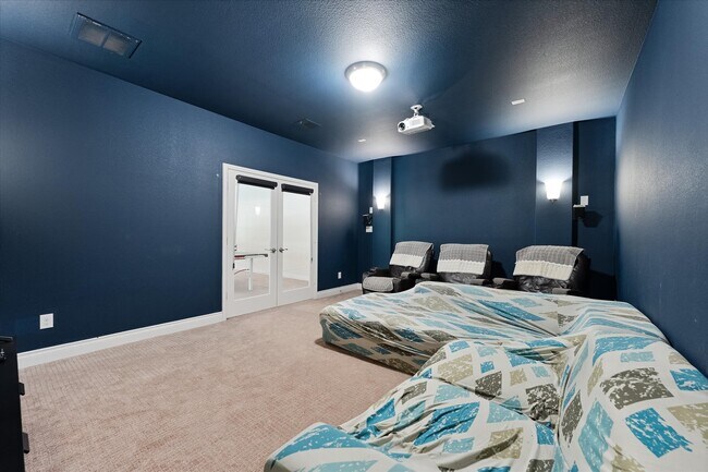 Building Photo - 28216 Beckwood Dr